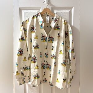 NEW Disney Mickey & Friends Long Sleeve Button-up Collared Shirt